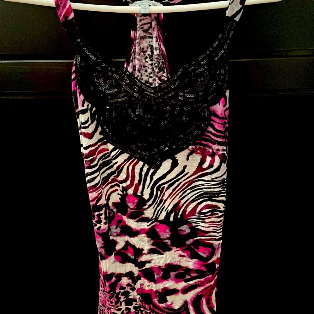 women’s Charlotte Russe embellished tank top Size M.